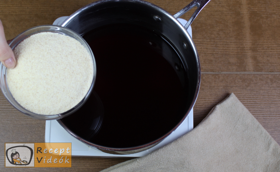 Meggyes szelet (sütés nélkül) recept elkészítése 3. lépés