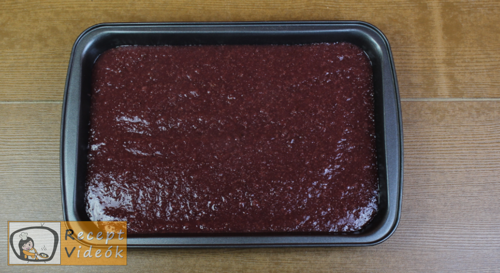 Meggyes szelet (sütés nélkül) recept elkészítése 5. lépés