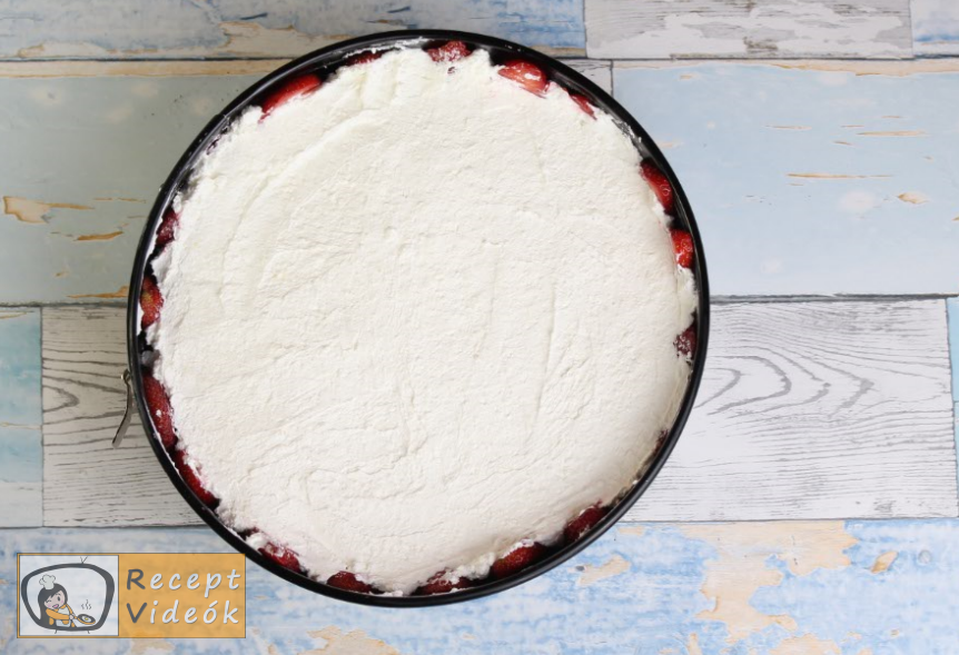 epres túrótorta recept, epres túrótorta elkészítése 9. lépés