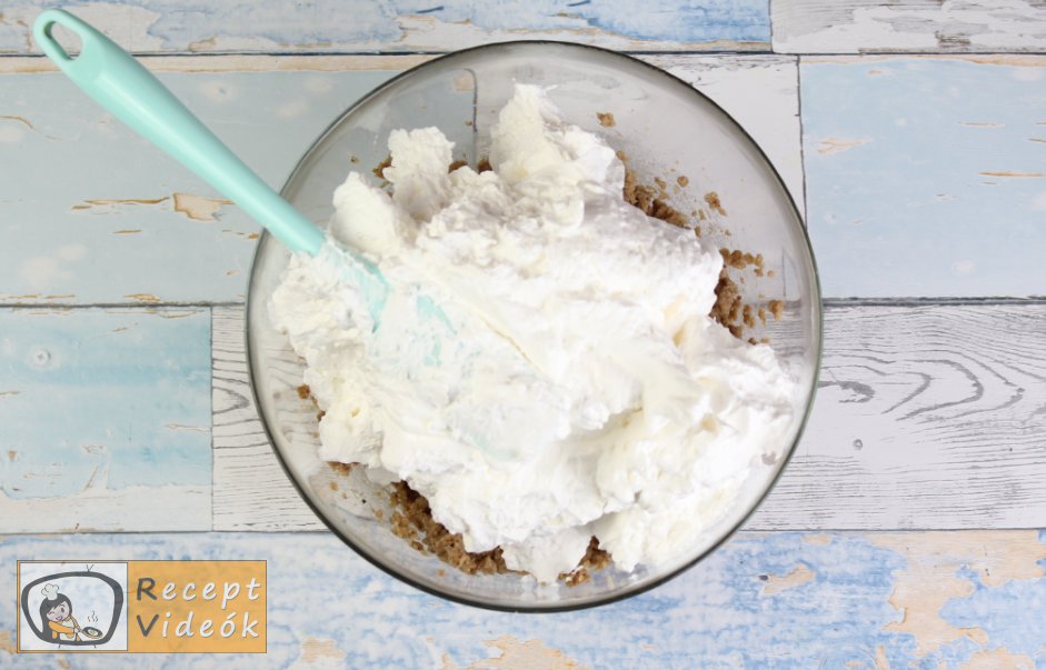 Tejszínes gesztenyetorta recept elkészítése 7. lépés