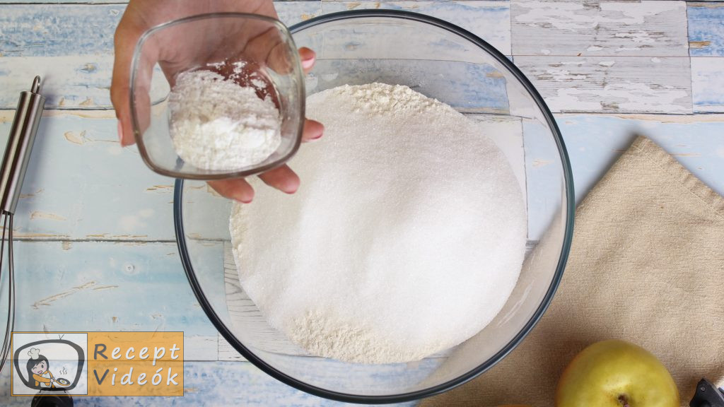 Joghurtos kuglóf recept, joghurtos kuglóf elkészítése 1. lépés
