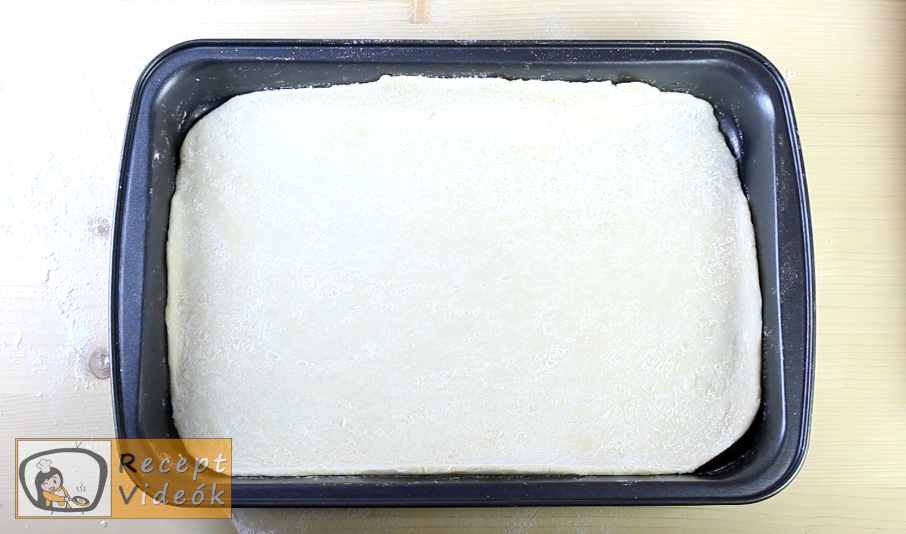 Hagymás lepény recept, hagymás lepény elkészítése 3. lépés