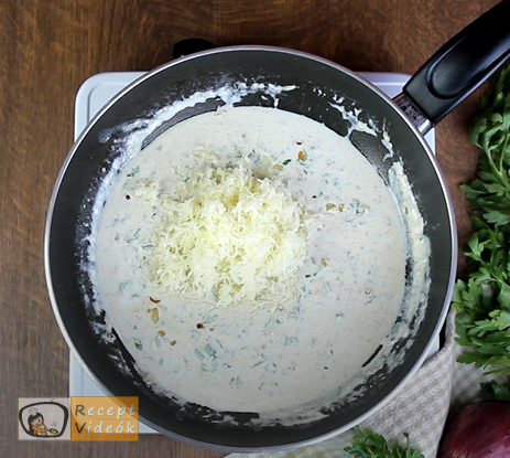 Sajtos nokedli recept, sajtos nokedli elkészítése 3. lépés