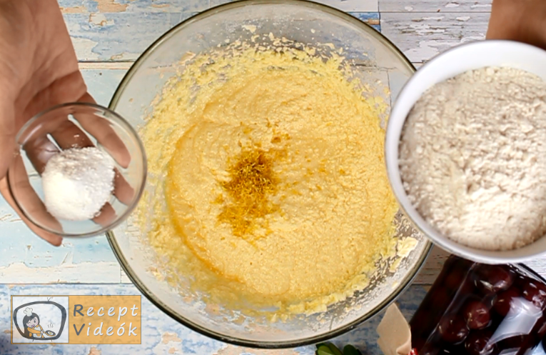 Cseresznyés pite recept, cseresznyés pite elkészítése 4. lépés