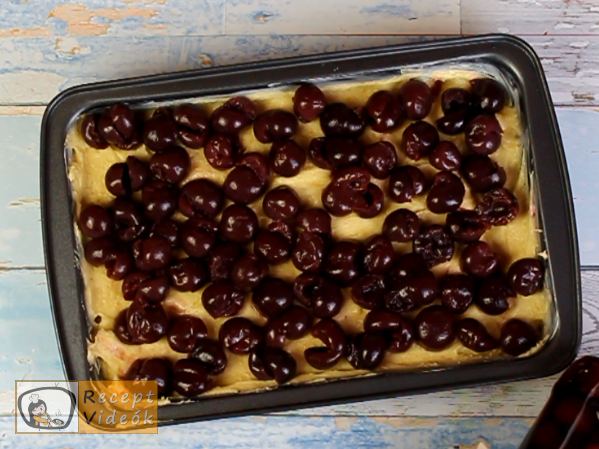 Cseresznyés pite recept, cseresznyés pite elkészítése 5. lépés