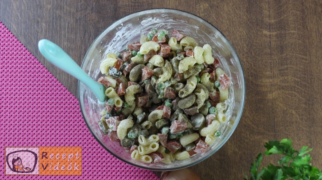 tésztasaláta recept, tésztasaláta elkészítése 4. lépés