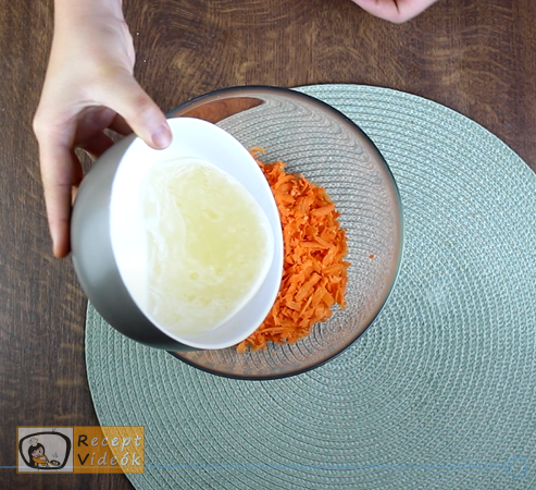 édes sárgarépasaláta recept elkészítése 3. lépés