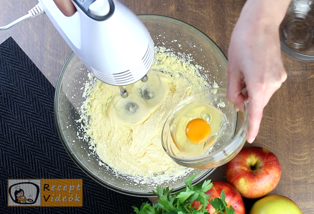 almatorta recept, almatorta készítése 2. lépés