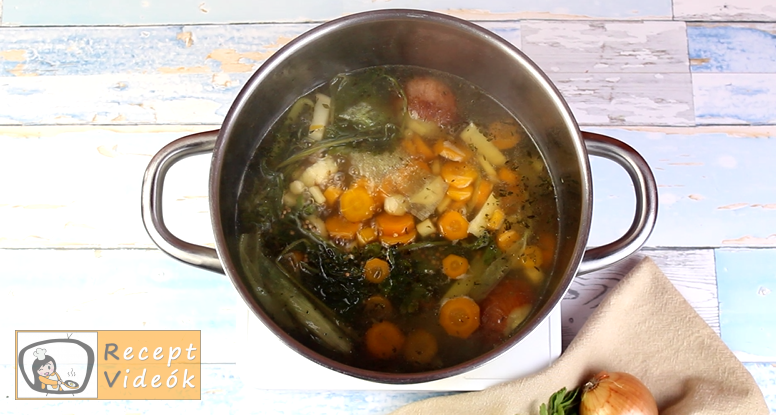 zöldségleves recept, zöldségleves elkészítése 4. lépés