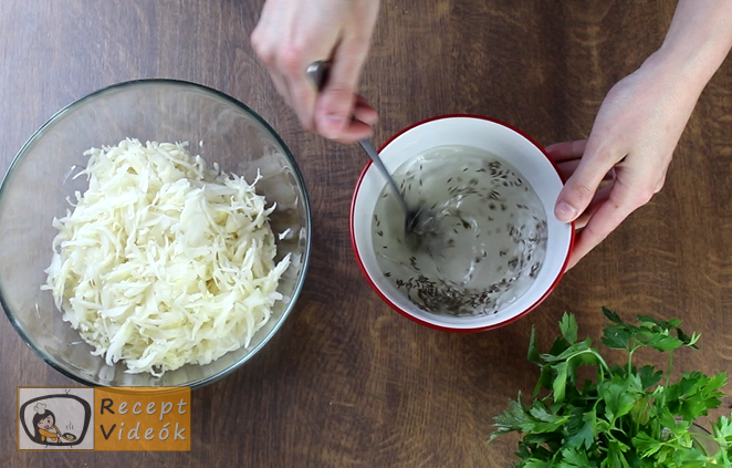 káposztasaláta recept, káposztasaláta készítése 3. lépés