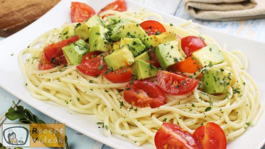 Avokádós-paradicsomos tészta recept, avokádós-paradicsomos tészta elkészítése - Recept Videók