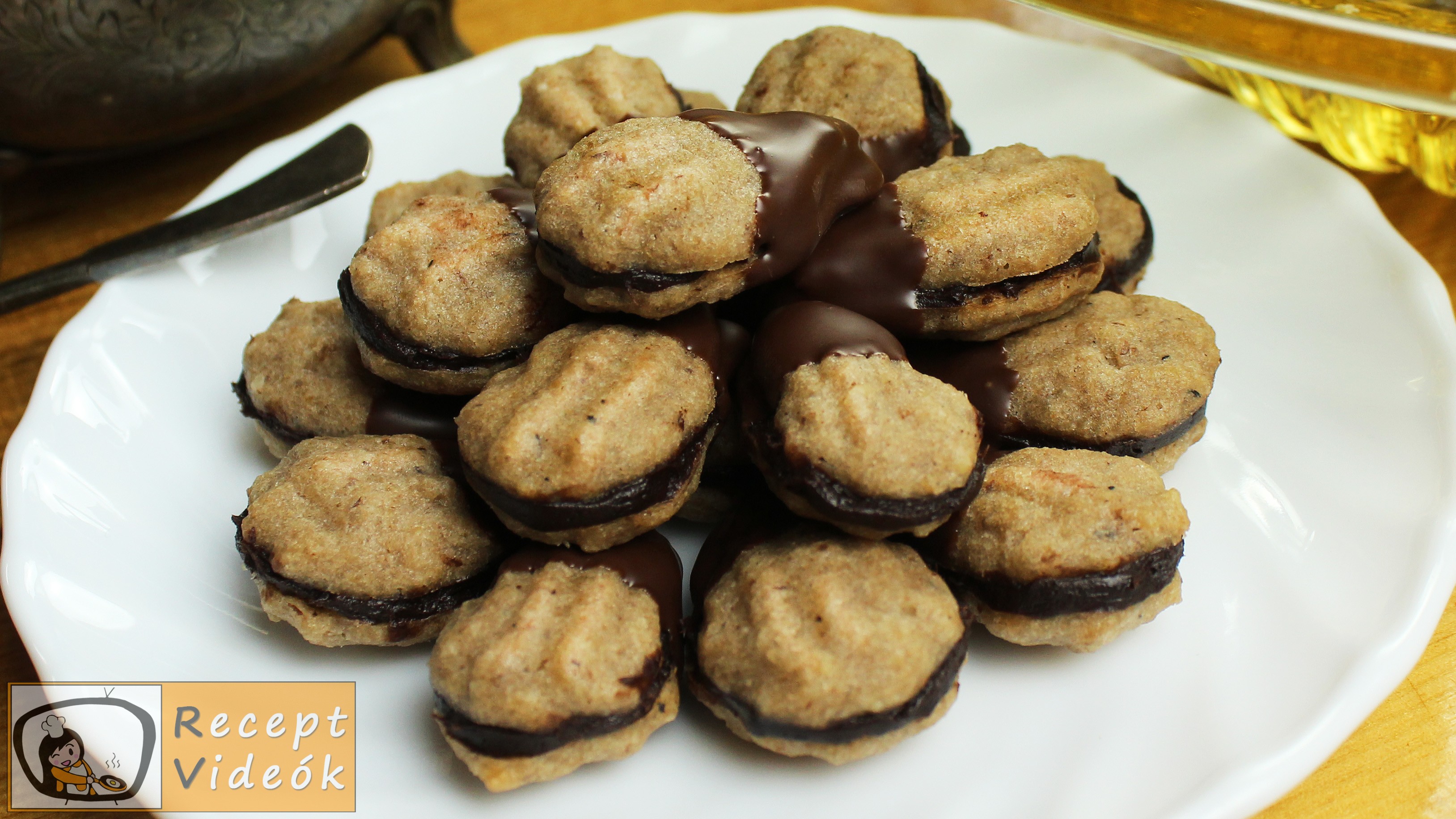 Gesztenyés pathé , Gesztenyés pathé elkészítése - Recept Videók Gesztenyés pathé , Gesztenyés pathé elkészítése - Recept Videók