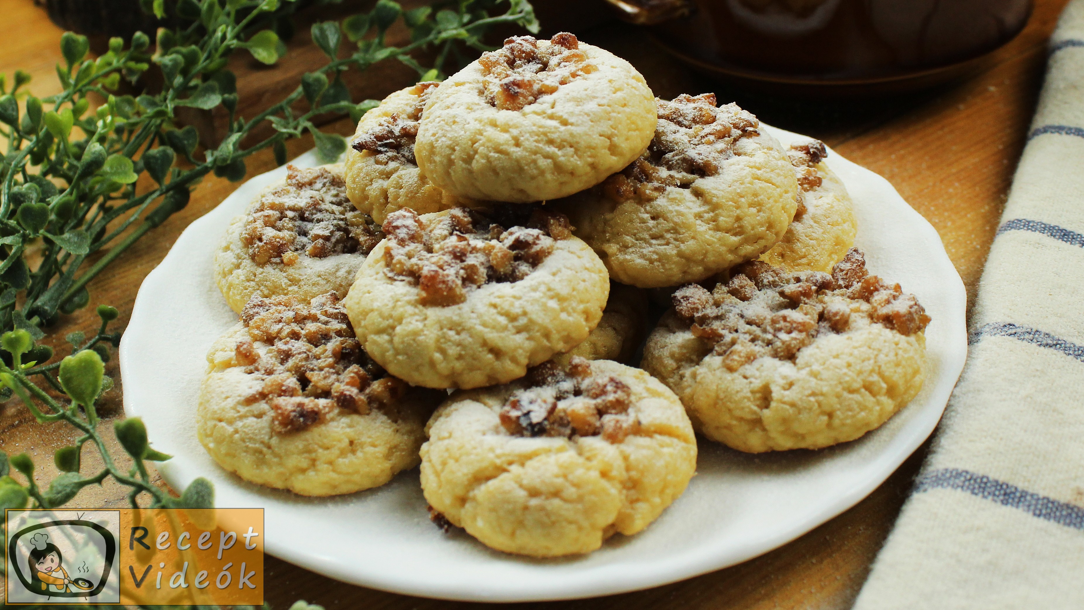 Mézes-diós ökörszem süti recept, mézes-diós ökörszem süti elkészítése - Recept Videók