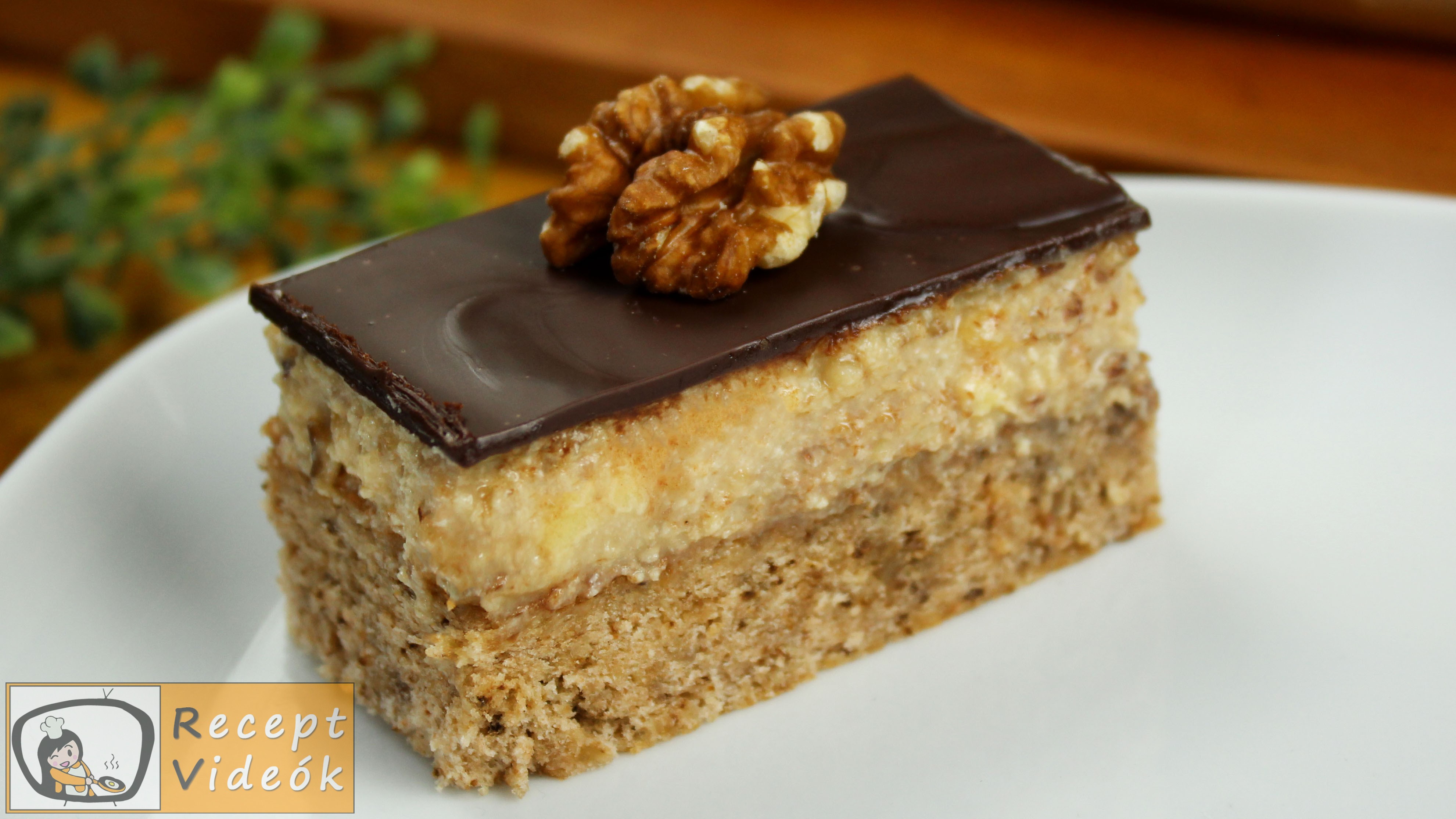 Diószelet rumos krémmel recept, diószelet rumos krémmel elkészítése - Recept Videók Diószelet rumos krémmel recept, diószelet rumos krémmel elkészítése - Recept Videók